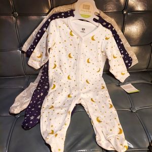 NWT 6-9m baby 3-pack sleep n play